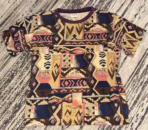 Vintage 80s OSC Sport Allover Print Southwestern Tribal Aztec Pattern T-Shirt